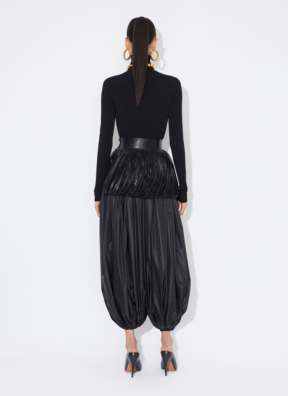 FINE KNIT TURTLENECK JUMPER ALAÏA BLACK FINE KNIT TURTLENECK JUMPER